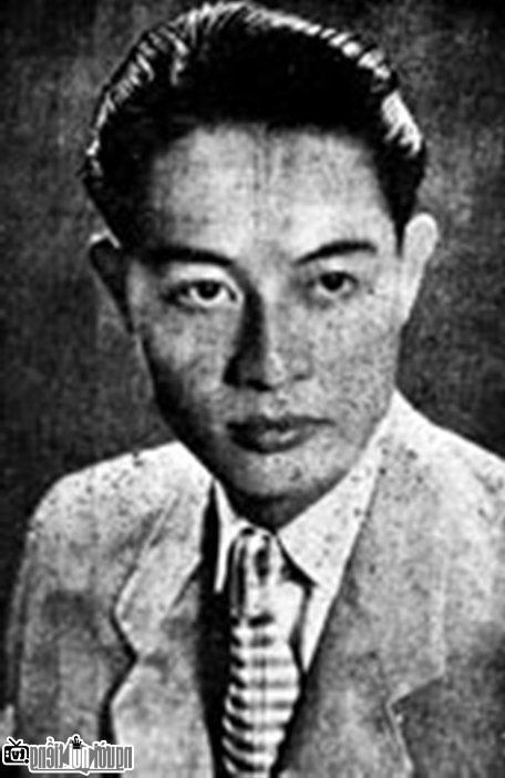 Hình ảnh thời trẻ của nhạc sĩ Nguyễn Hiền