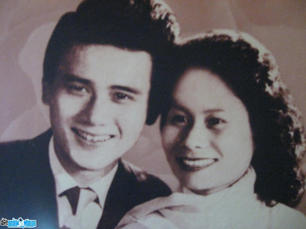 Bức ảnh thời trẻ của diễn viên hài Phạm Bằng và vợ