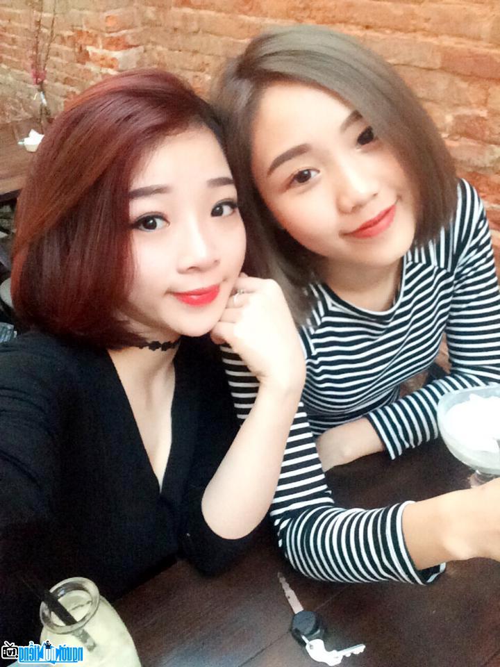 Trang Thiên cùng bạn bè