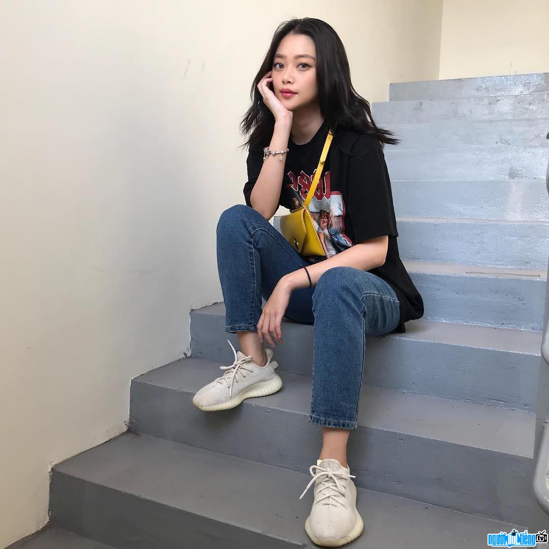 Hình ảnh mới về người mẫu ảnh Nguyễn Hoàng Tú Anh