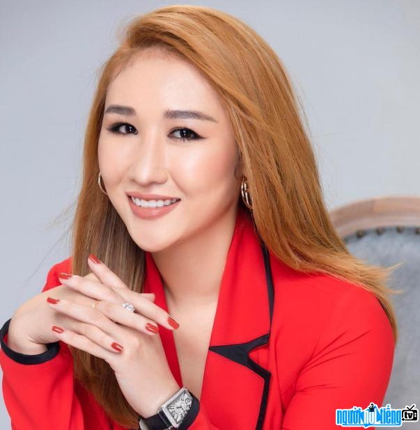 CEO Nguyễn Huỳnh Như Giám đốc Công ty TNHH Mỹ phẩm Đông Anh
