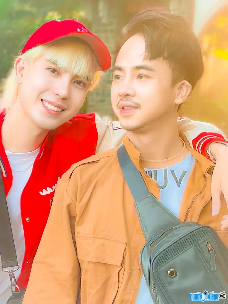Cặp đôi Bùi Thế Bảo-Nguyễn Nguyên Bảo nổi tiếng trong cộng đồng LGBT
