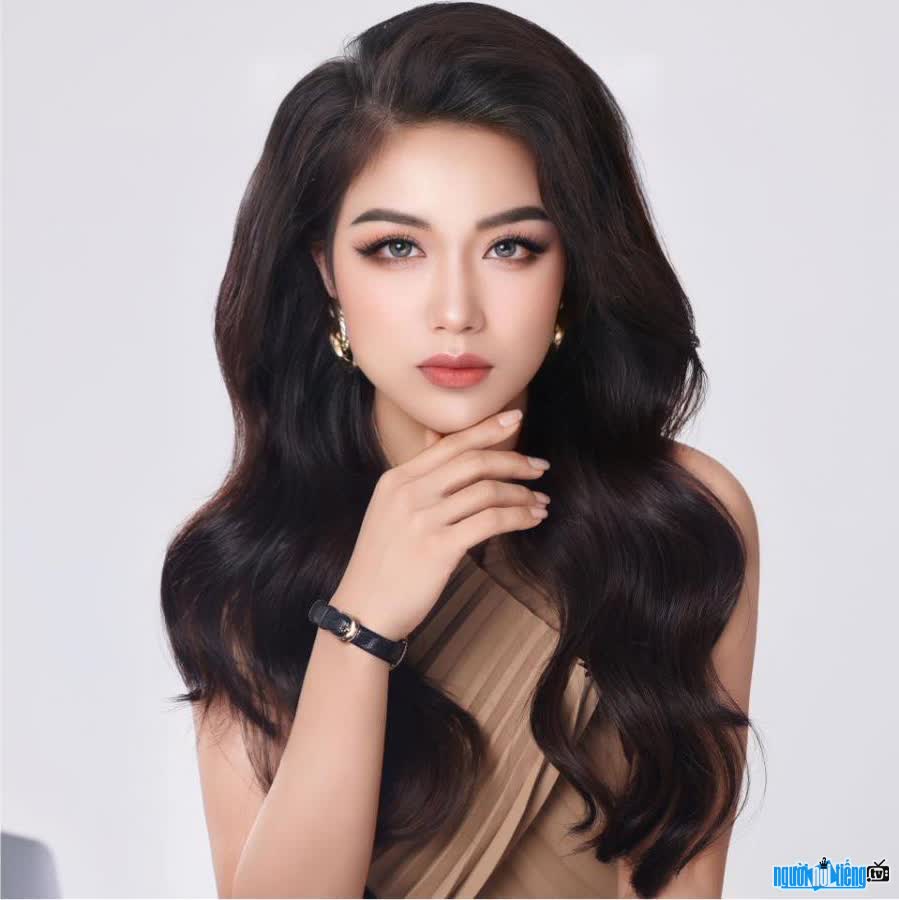 Hoa hậu doanh nhân Đỗ Thị Quỳnh sở hữu nhan sắc xinh đẹp