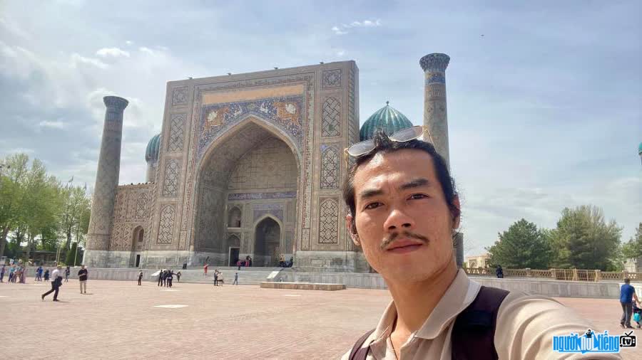 Hình ảnh Youtuber Lê Khả Giáp tại Uzbekistan