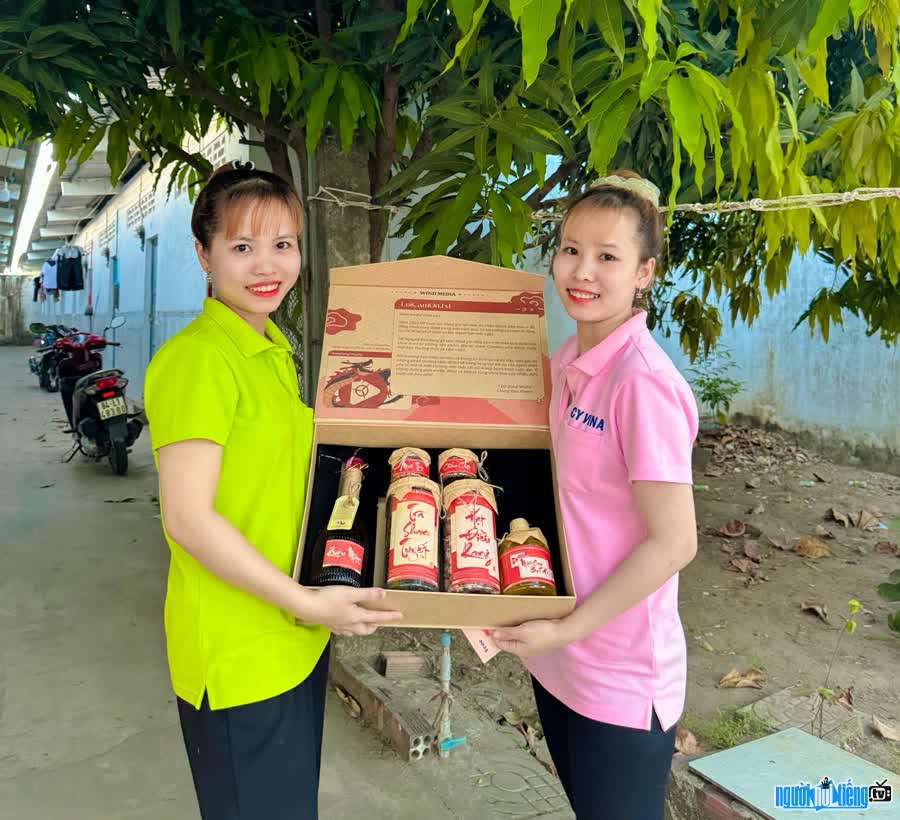 Kênh TikTok Hiền Trang TV giúp hai chị em có thêm thu nhập từ quảng cáo
