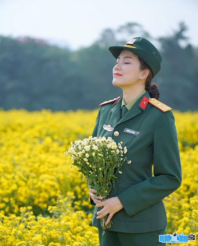 Hình ảnh diễn viên Vi Thường trong trang phục quân đội