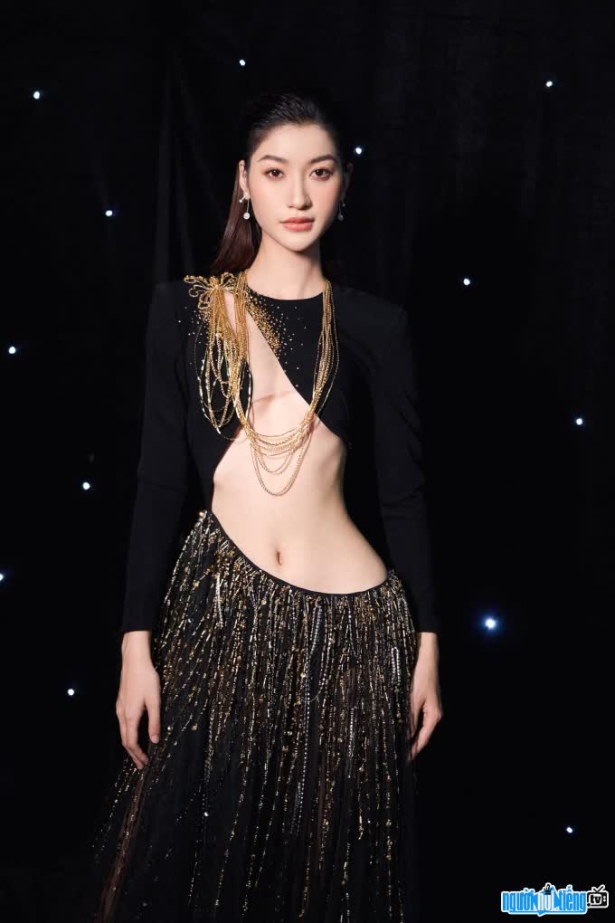 Hình ảnh mới của người mẫu Hoàng Kim Ngân