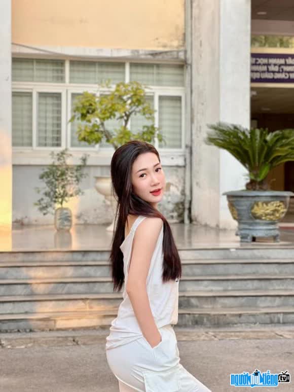 Hình ảnh diễn viên Thanh Huế đóng vai Vân trong phim Biệt Dược Đen