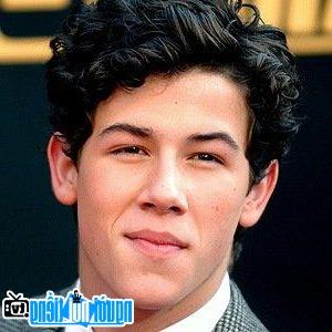 Một bức ảnh mới về Nick Jonas- Ca sĩ nhạc pop nổi tiếng Dallas- Texas