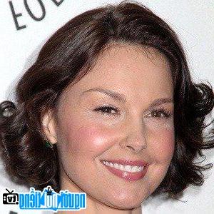 Một bức ảnh mới về Ashley Judd- Diễn viên nữ nổi tiếng Los Angeles- California
