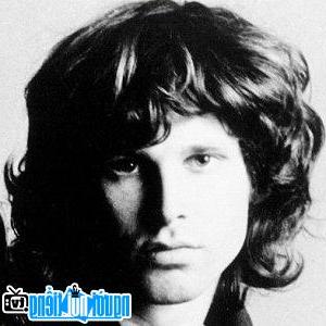Một hình ảnh chân dung của Ca sĩ nhạc Rock Jim Morrison