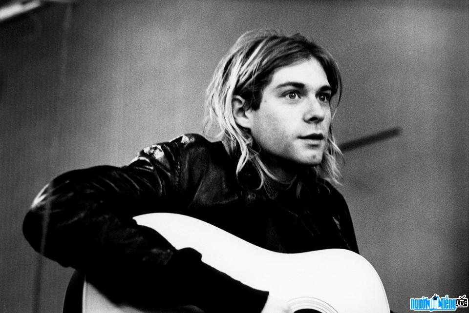 Kurt Cobain- Ca sĩ nhạc Rock nổi tiếng Aberdeen- Washington