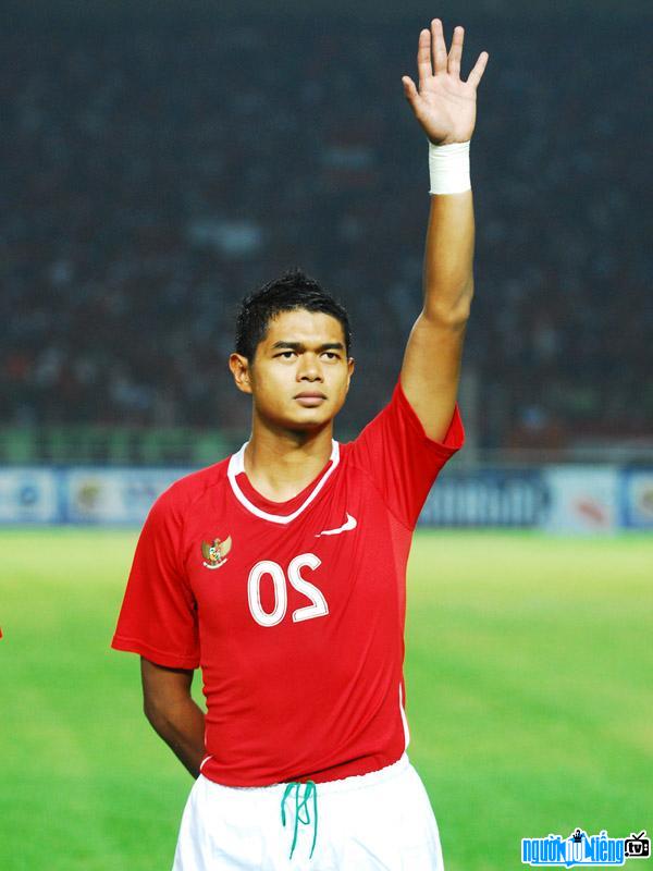 Bambang Pamungkas là cầu thủ bóng đá nổi tiếng của đội tuyển quốc gia Indonesia