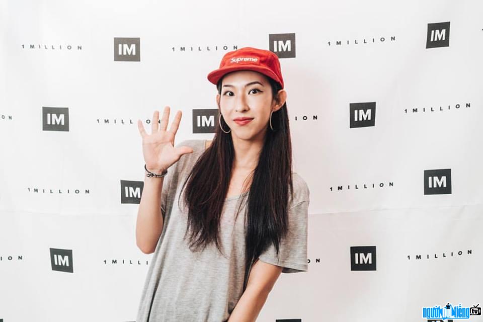 Mina Myoung hiện làm việc tại 1MILLION Dance Studio