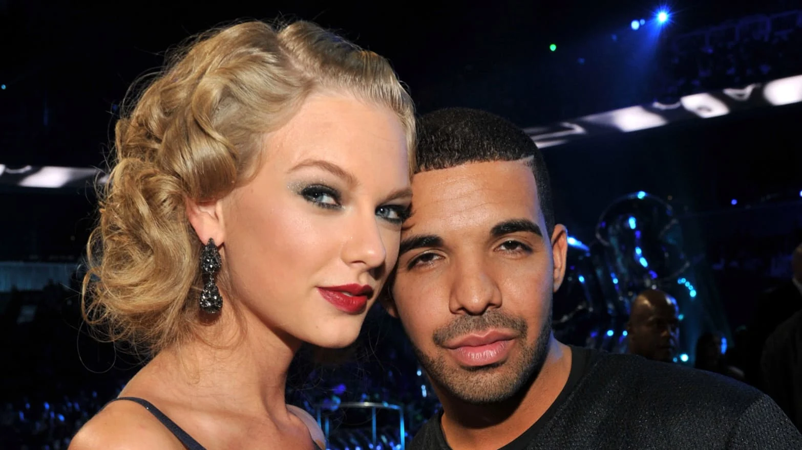 Drake đã từng hẹn hò với Taylor Swift chưa?