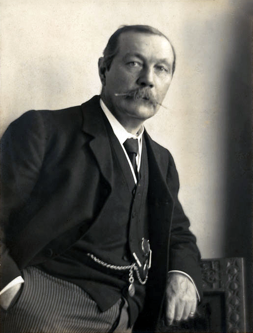 Nhà văn Arthur Conan Doyle