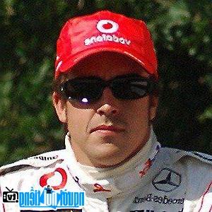 Fernando Alonso 2 lần vô địch thế giới.
