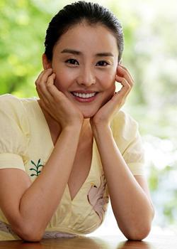 Một hình ảnh chân dung nữ diễn viên Park Eun-hye