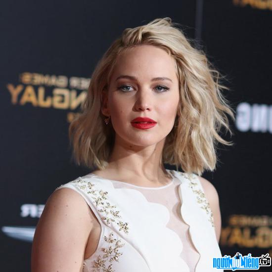Ngắm nhìn nhan sắc của diễn viên Jennifer Lawrence