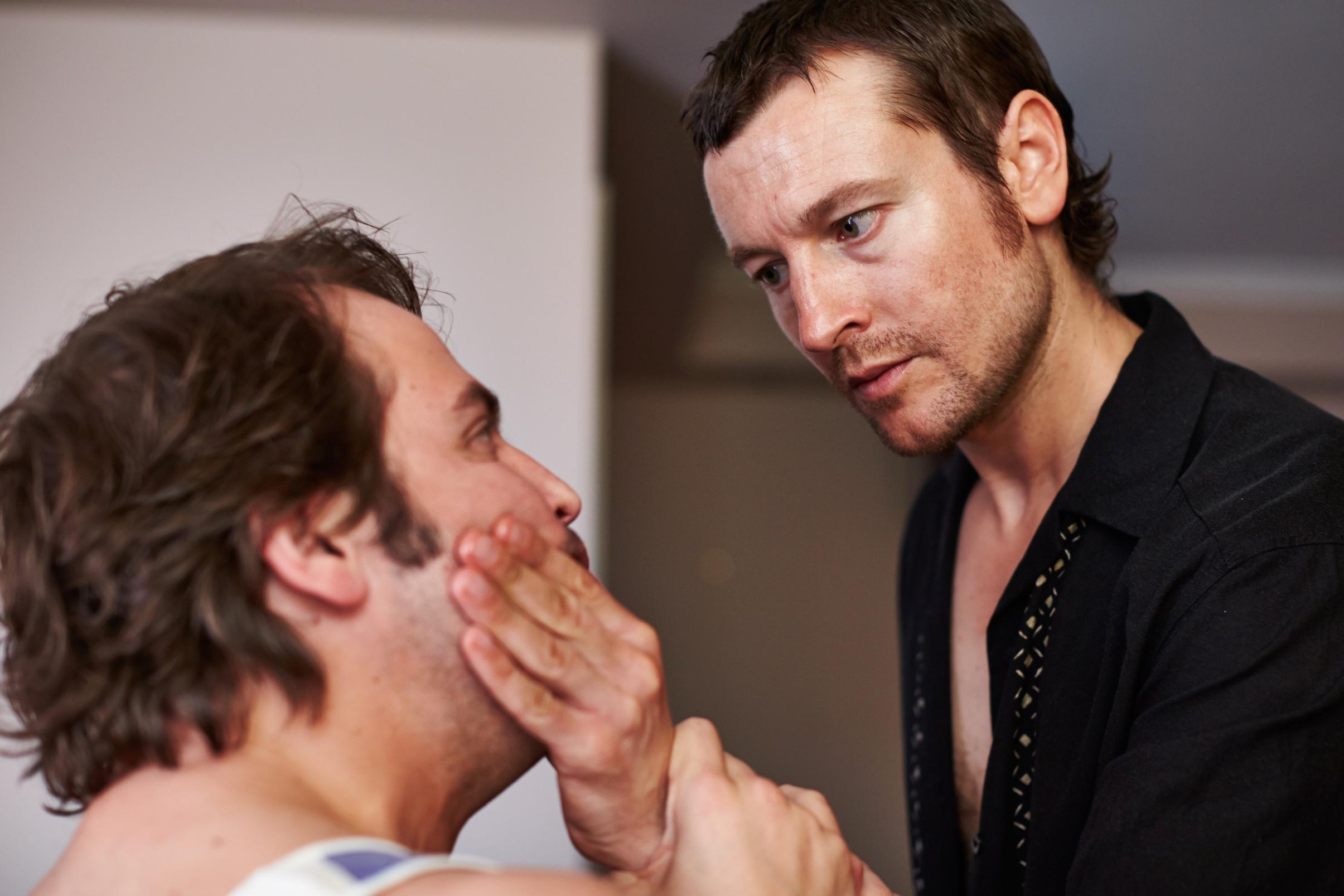Leigh Whannell trong một cảnh phim