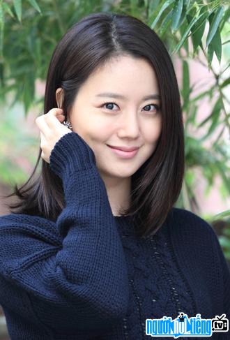 Hình ảnh chân dung diễn viên Moon Chae-won
