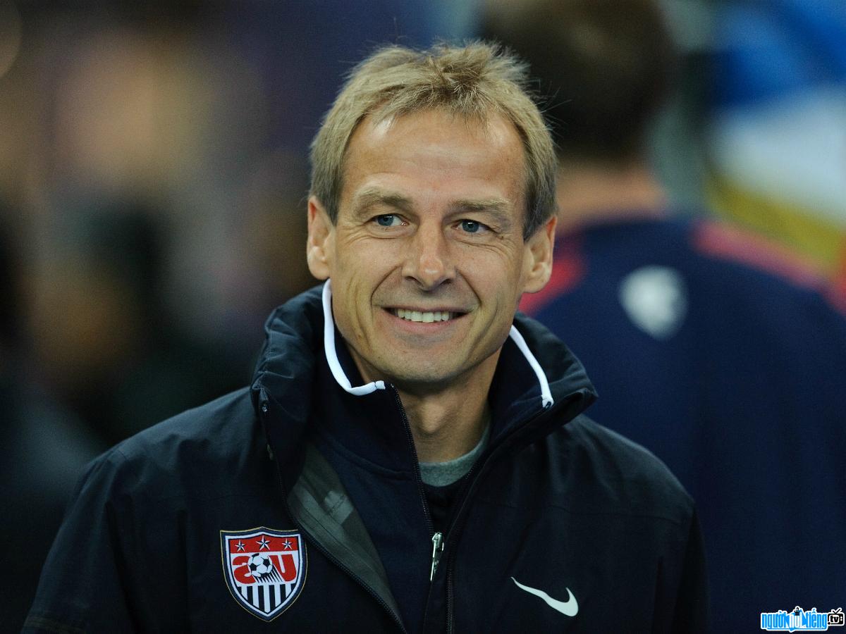 Vẻ điển trai của Huấn luyện viên bóng đá Jurgen Klinsmann