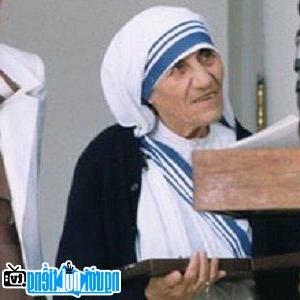 Một hình ảnh chân dung của Lãnh đạo Tôn giáo Mother Teresa