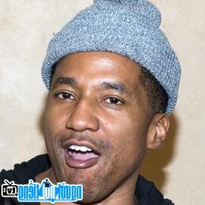 Một bức ảnh mới về Q Tip- Ca sĩ Rapper nổi tiếng New York City- New York