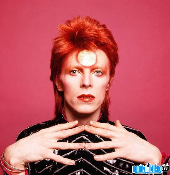 Một hình ảnh về ca sĩ David Bowie - Ngôi sao nhạc Rock vĩ đại nhất thế giới