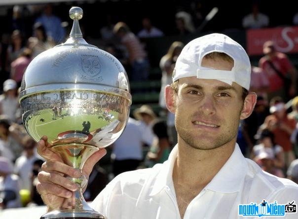 Andy Roddick cựu tay vợt số 1 thế giới