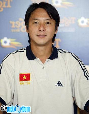 Ảnh cầu thủ Lê Huỳnh Đức khi mới là tuyển thủ bóng đá