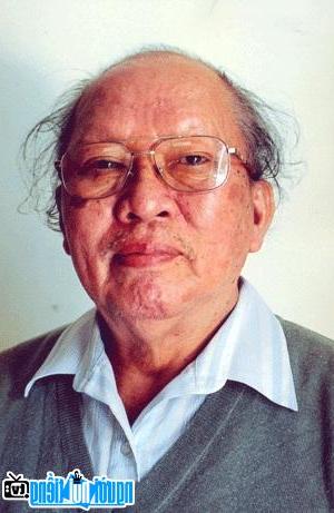 Một bức ảnh về Xuân Thiều- Nhà văn nổi tiếng Hà Tĩnh- Việt Nam