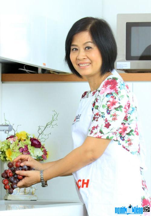Cô Diệu Thảo là một chuyên gia ẩm thực hàng đầu tại Việt Nam