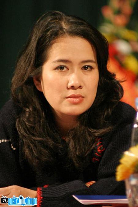 Hình ảnh về Nhà văn Nguyễn Thị Thu Huệ