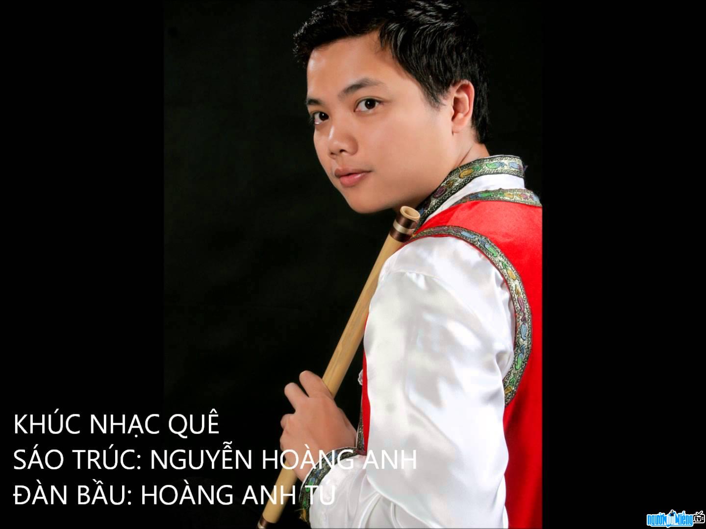 Nguyễn Hoàng Anh trong ca khúc "Khúc nhạc quê"