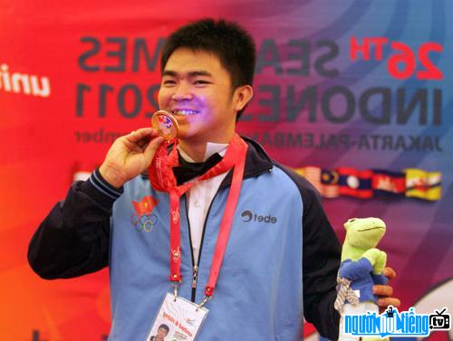 Nguyễn Quốc Nguyện giành HC vàng ở nội dung carom 3 băng.