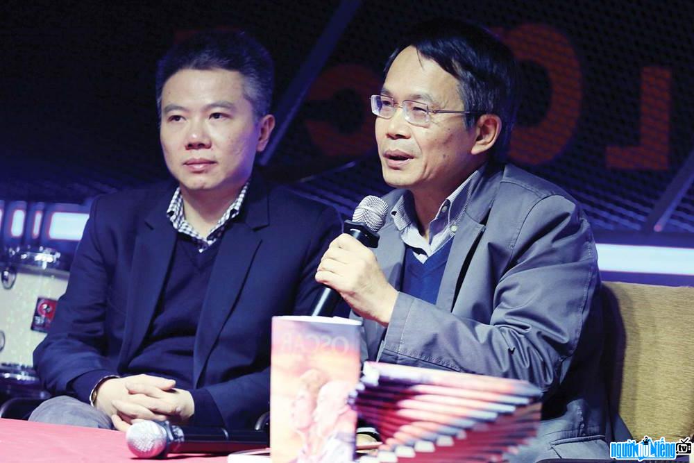 Nhà báo Trần Đăng Tuấn với chương trình "Bữa cơm có thịt"