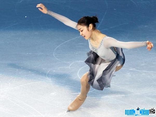 Kim Yuna cô gái vàng trượt băng nghệ thuật Hàn Quốc