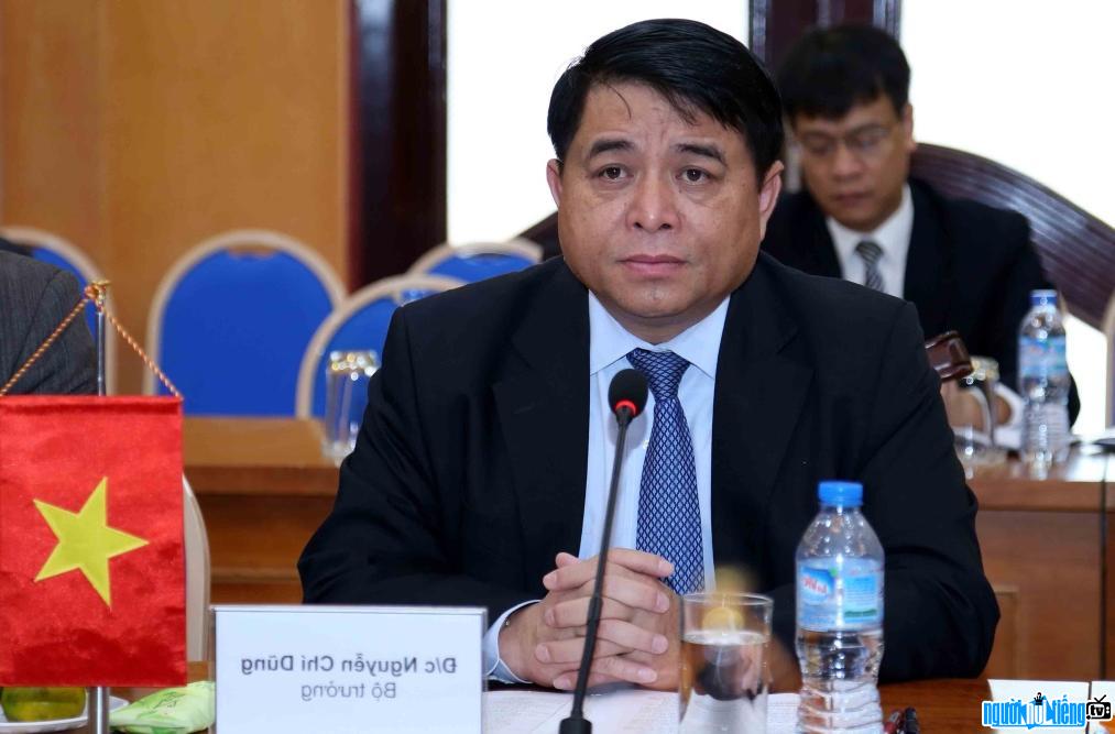 Một hình ảnh khác về Bộ trưởng Bộ kế hoạch và đầu tư Nguyễn Chí Dũng