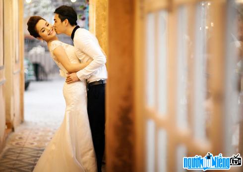 Ảnh cưới của nữ ca sĩ Đoàn Thúy Trang và nhạc sỹ Phạm Thanh Hà