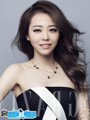 Cô công chúa nhạc Pop xinh đẹp Trương Lương Dĩnh