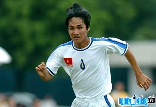 Huỳnh Quốc Anh - càu thủ được xem là của hiếm của bóng đá Việt Nam