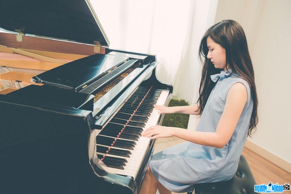 An Coong nổi tiếng nhờ cover piano các ca khúc hit