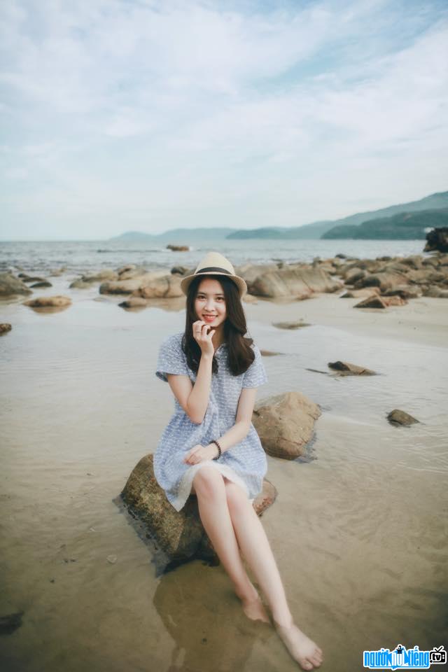 Hình ảnh hot girl Lưu Ngọc Diệp tạo dáng dưới biển