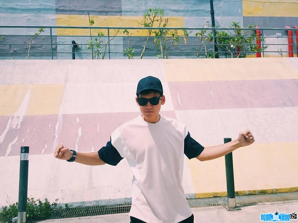 Hình ảnh hot boy Ngọc Phan với phong cách hiphop