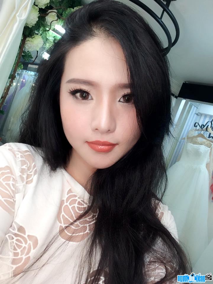 Hot girl Minh Trúc - nữ game thủ nổi tiếng