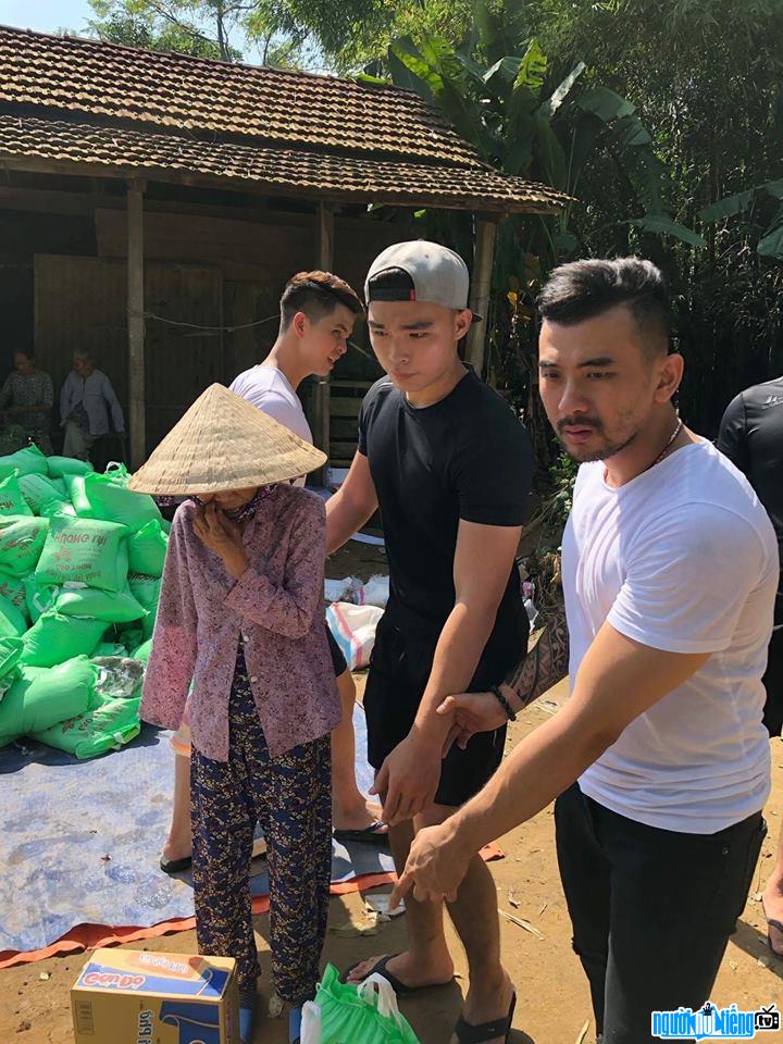 Doanh nhân Nguyễn Hữu Phước thường xuyên tham gia các hoạt động từ thiện