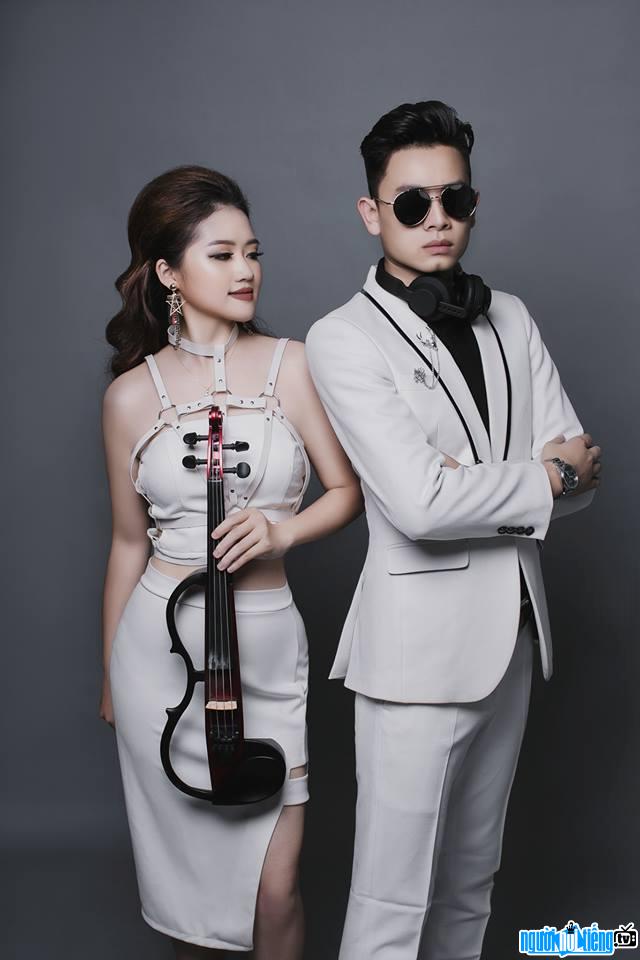 Bức ảnh Hưng 88 và Violin Quỳnh Như