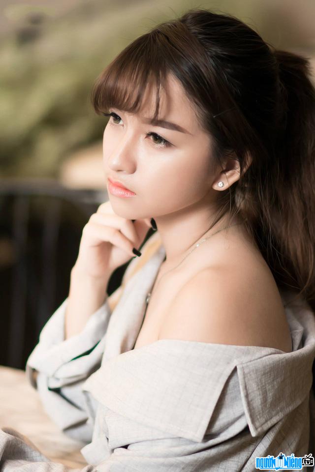 Hot girl Vũ Nguyệt Trang luật sư đam mê nghệ thuật