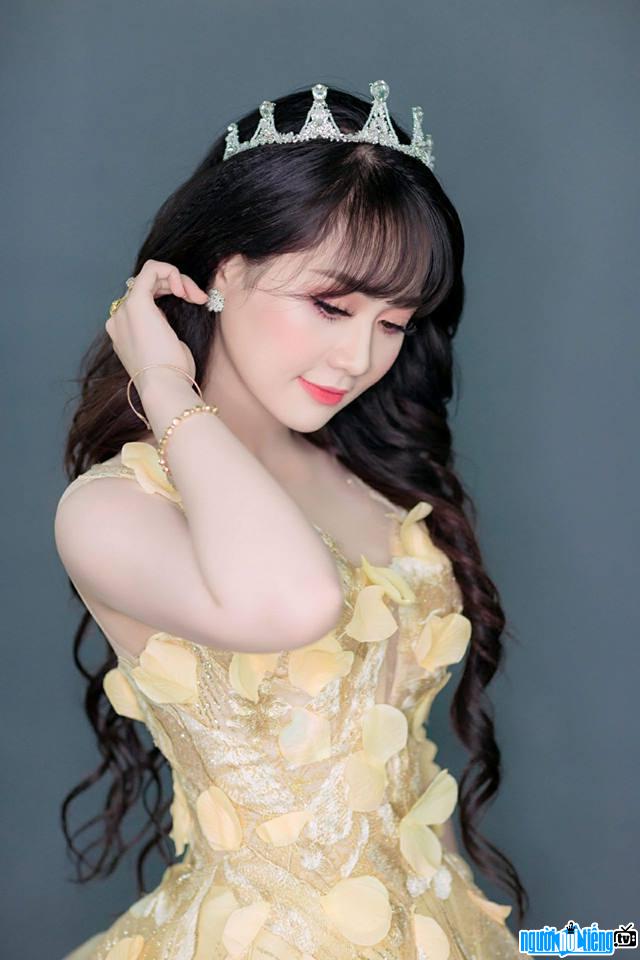Hình ảnh mới về người mẫu ảnh Trần Ngọc Ánh Tuyền